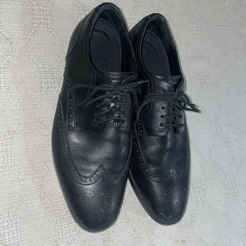 Cole Haan this mens